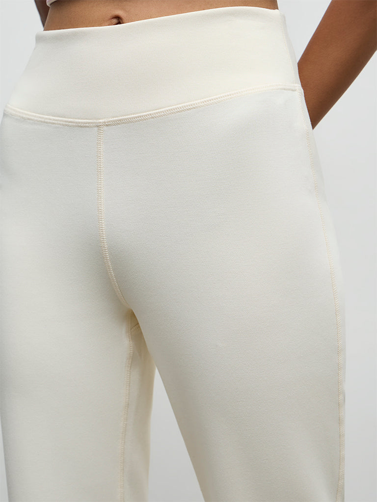 Nuoflexx Cream High-Rise Pants