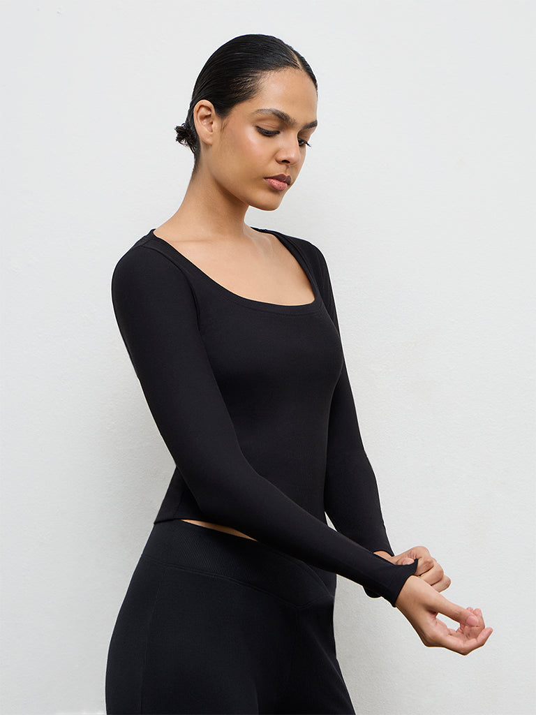 Nuoflexx Black Ribbed Top