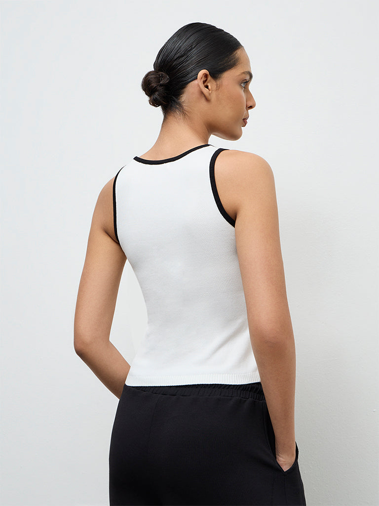 Nuoflexx Off-White Textured T-Shirt
