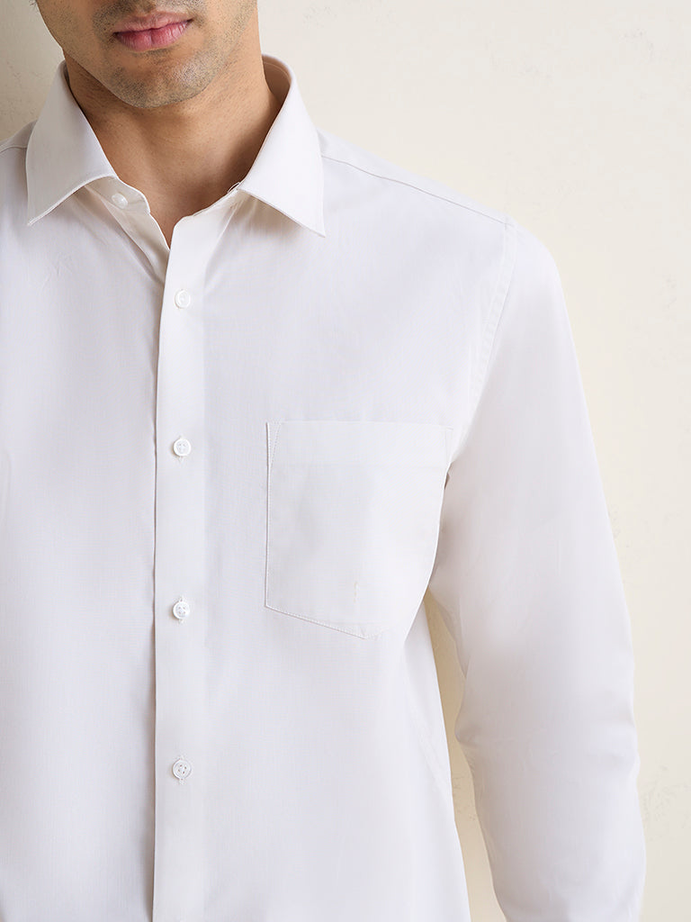 WES Formals Cream Solid Slim-Fit Cotton Shirt