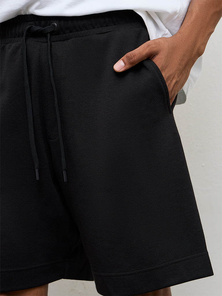 Nuoflexx Black Relaxed-Fit Mid-Rise Cotton-Blend Shorts