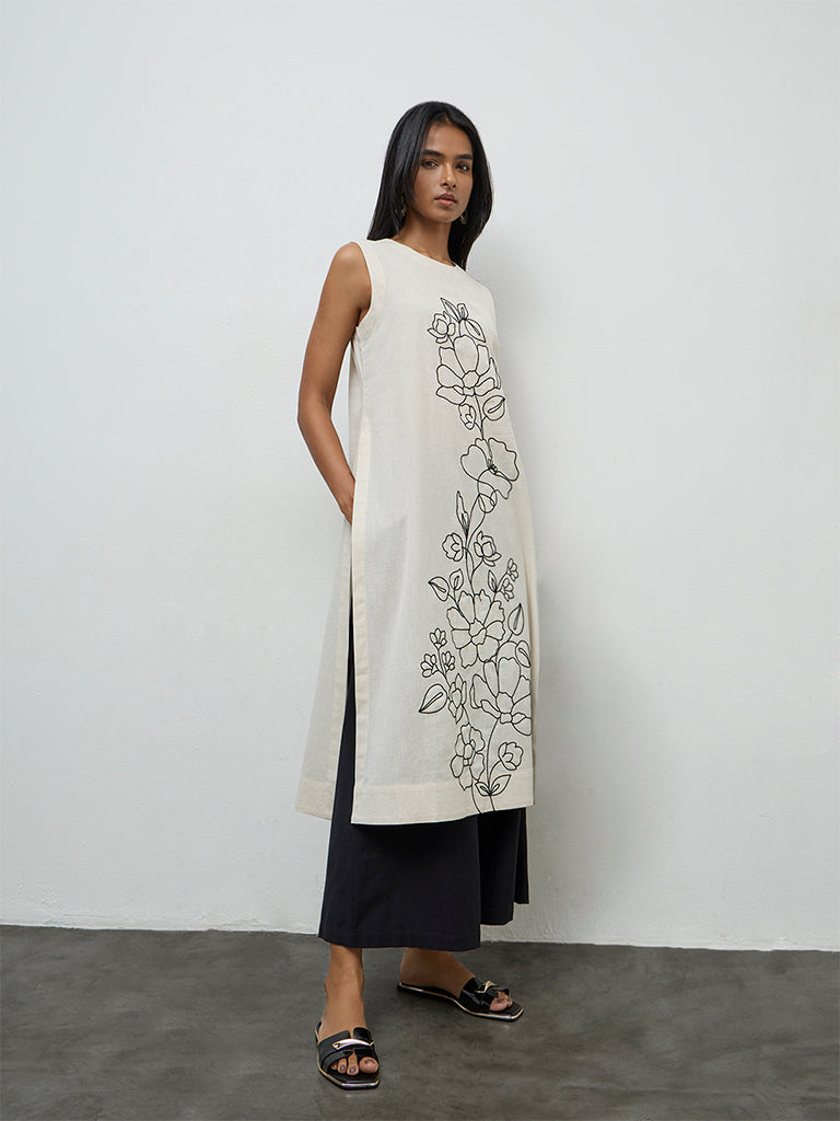Utsa Off-White Floral Embroidered Cotton-Blend A-Line Kurta