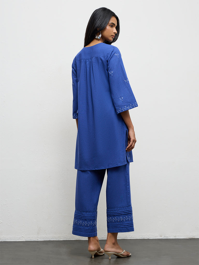 Utsa Blue Floral Embroidered Cotton-Blend Kurta