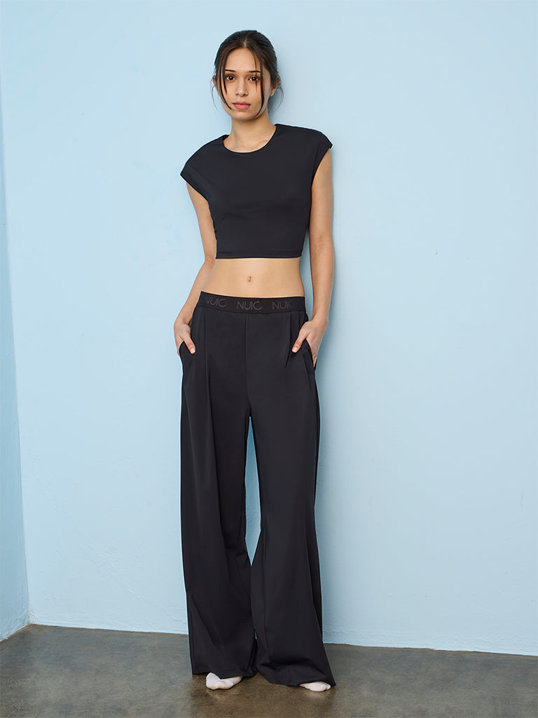 Nuoflexx Black Solid T-Shirt