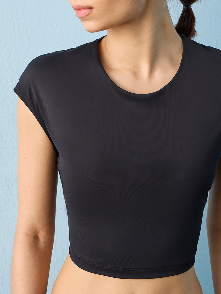 Nuoflexx Black Solid T-Shirt
