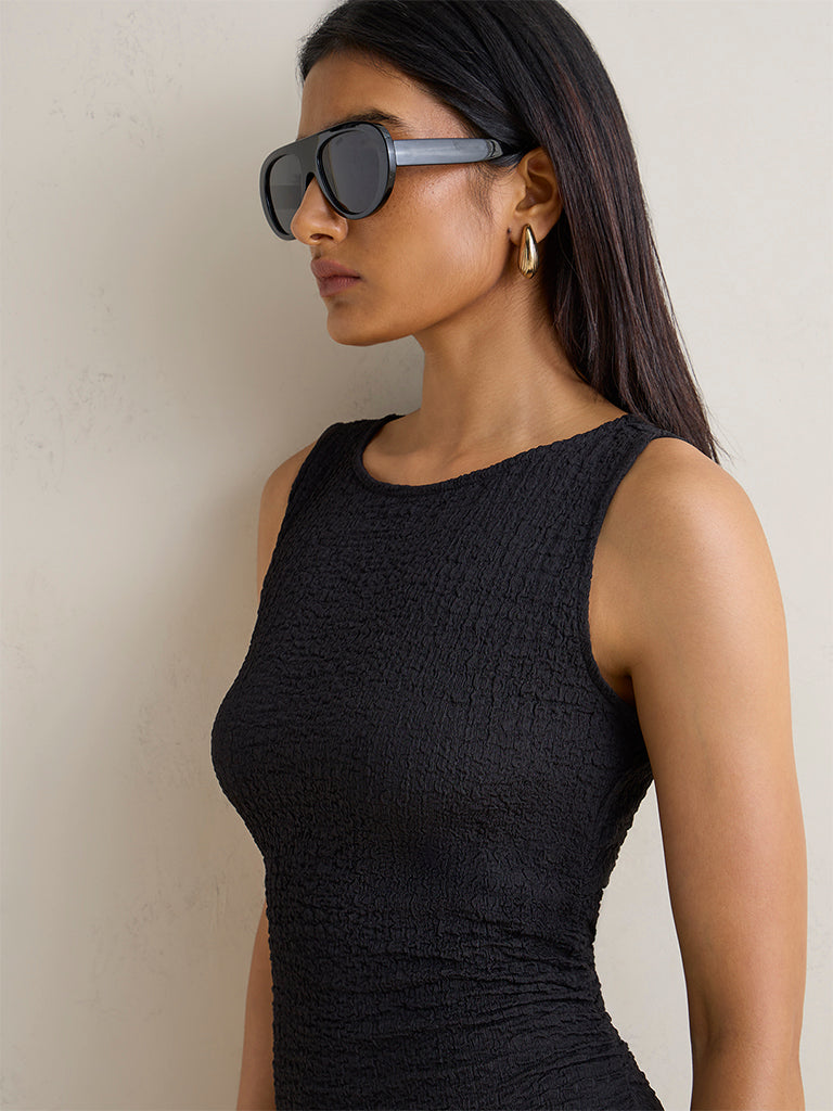 Wardrobe Black Self-Textured Bodycon Dress