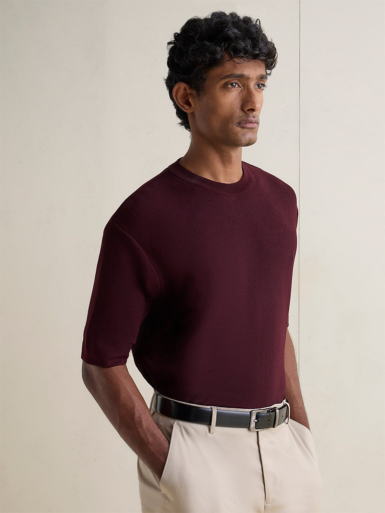 WES Formals Wine Textured Slim-Fit T-Shirt