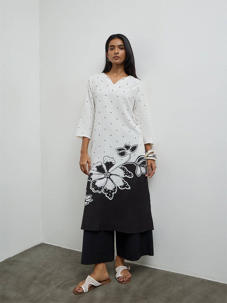 Utsa Off-White Floral Printed A-Line Kurta