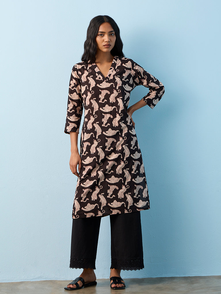 Utsa Black Animal Printed Cotton Straight Kurta