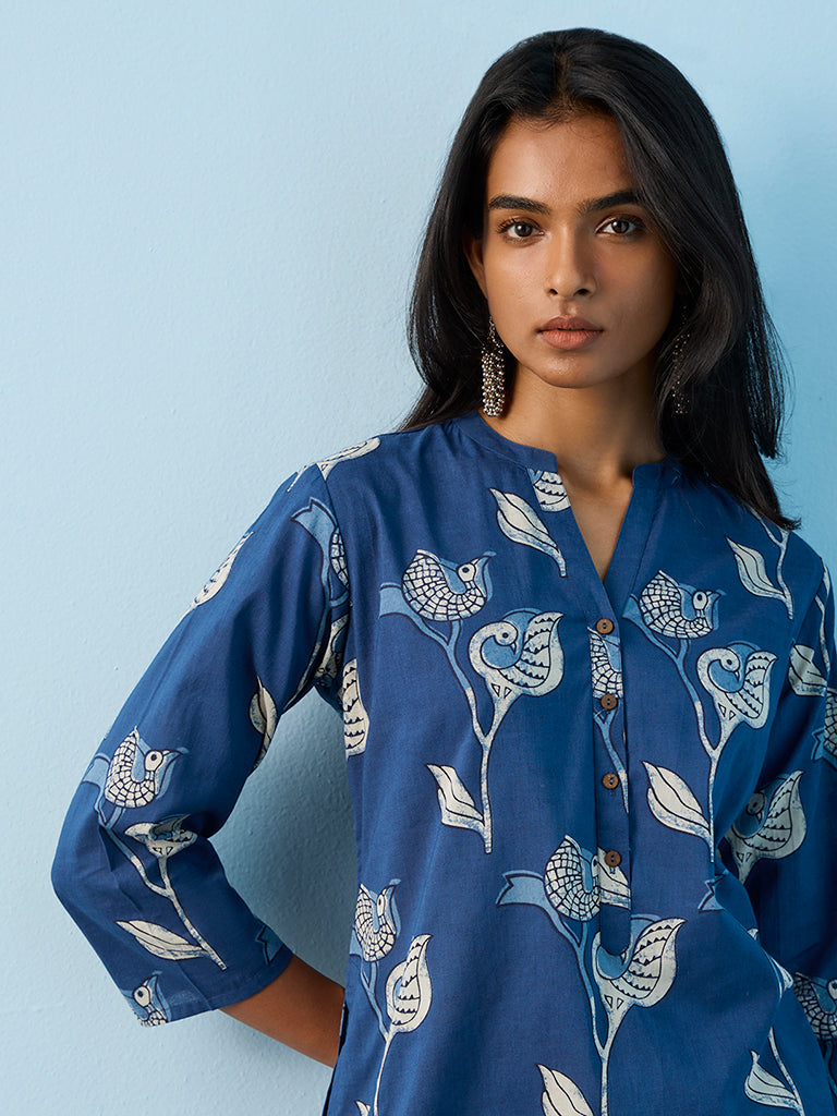 Utsa Indigo Bird Printed Straight Cotton Kurta