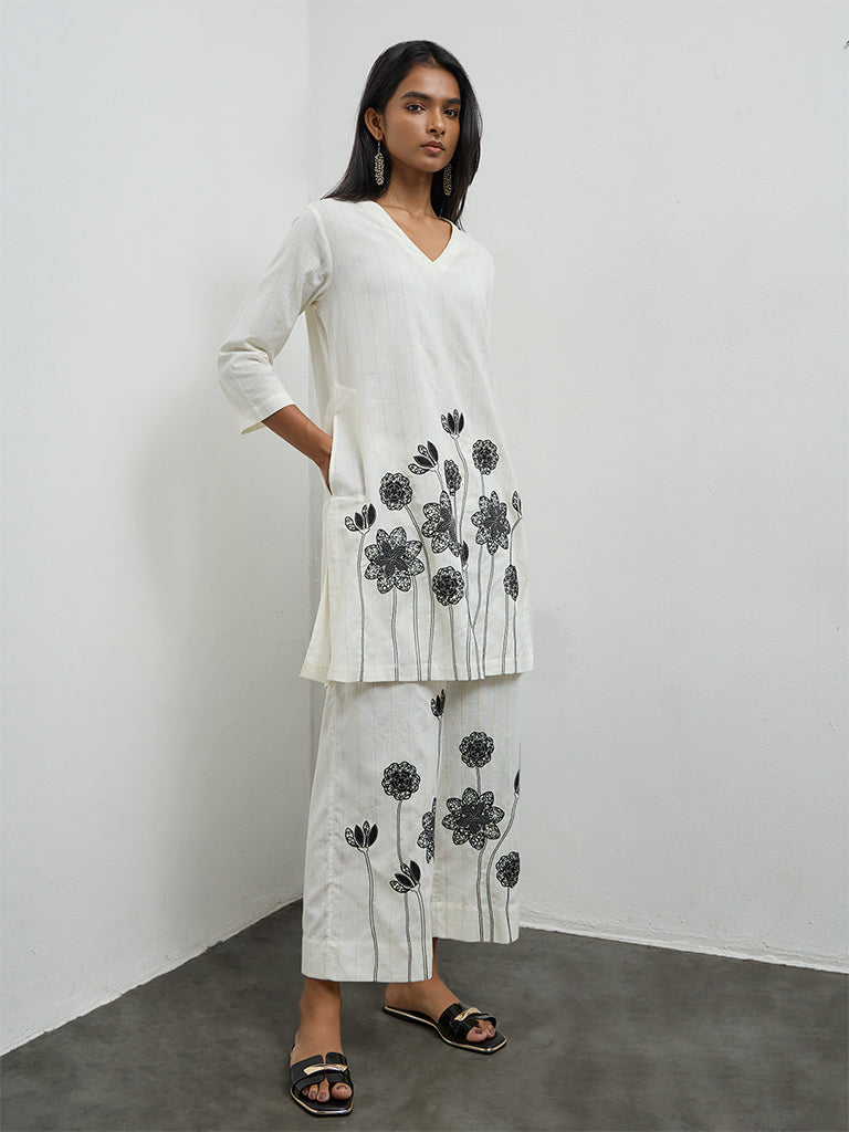 Utsa Off-White Floral Embroidered Cotton-Blend Pants