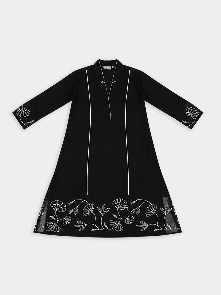 Utsa Black Floral Embroidered Cotton-Blend A-Line Kurta