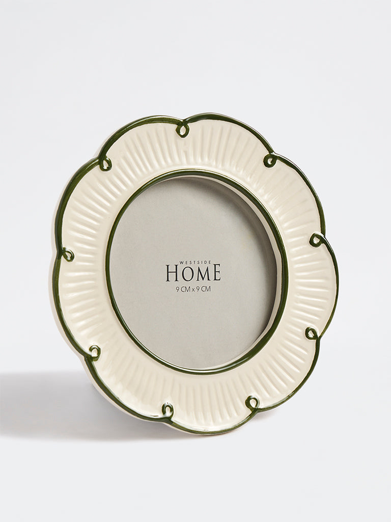 Westside Home Ivory Ceramic Ribbed Round Photo Frame