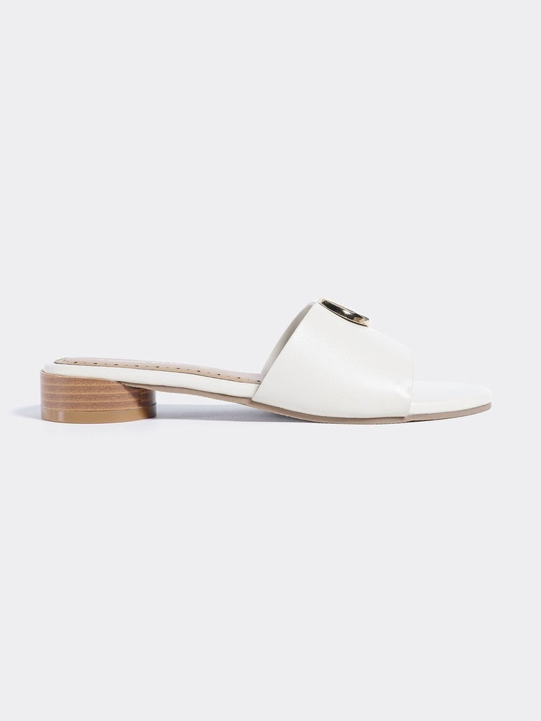 LUNA BLU Ivory Round Heel Sandals