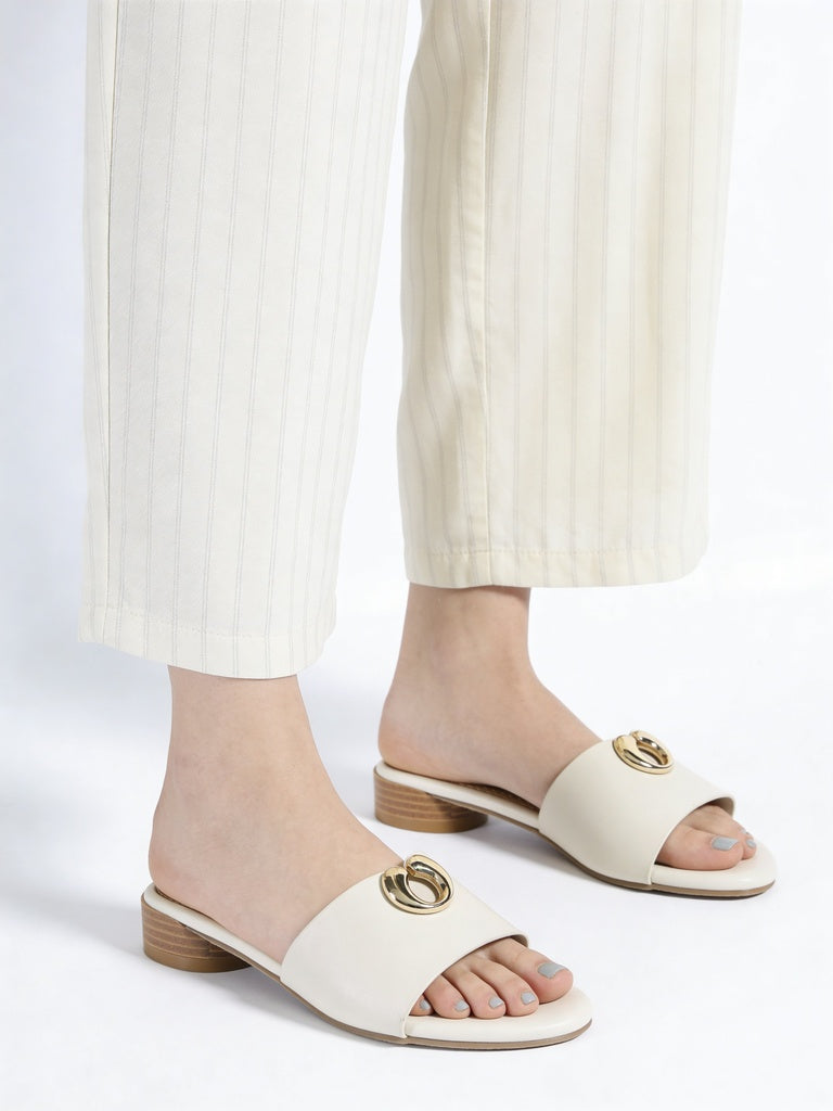 LUNA BLU Ivory Round Heel Sandals