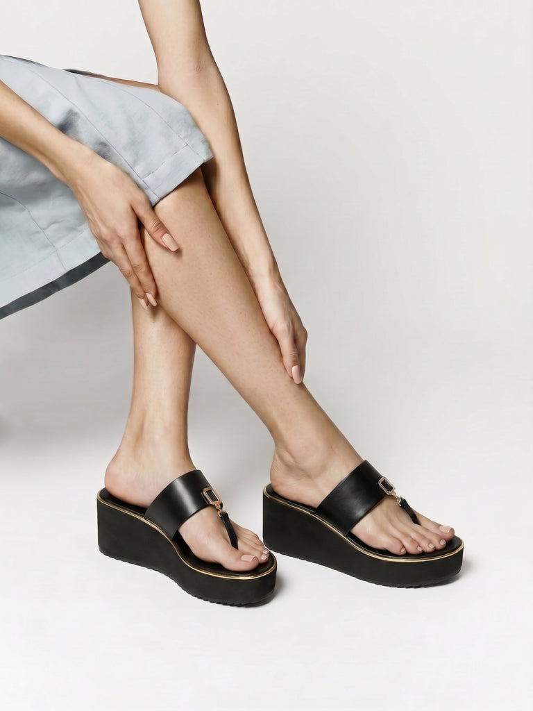 LUNA BLU Black Thong-Strap Wedge Sandals