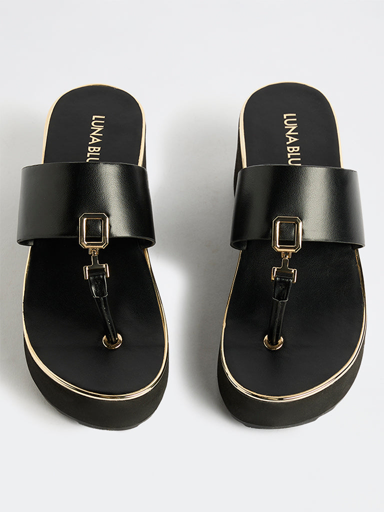 LUNA BLU Black Thong-Strap Wedge Sandals