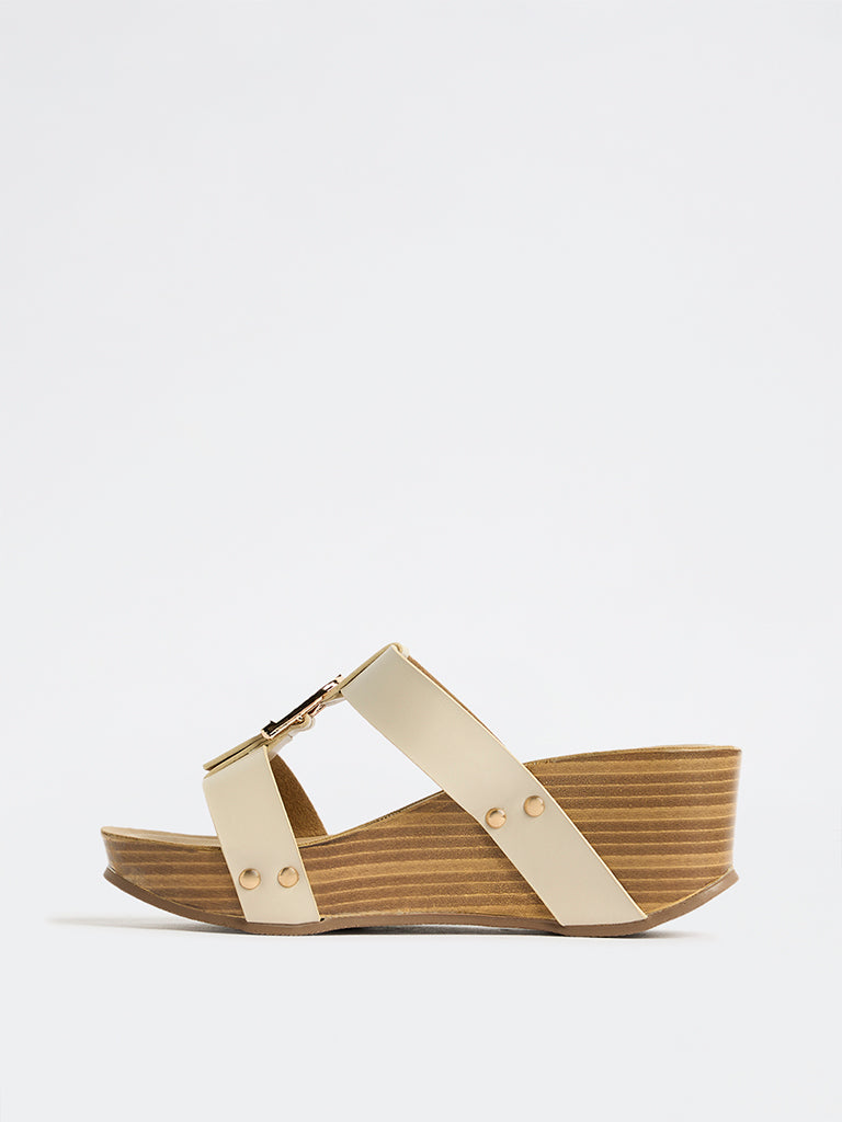 LUNA BLU Ivory Buckle-Detail Wedge Sandals