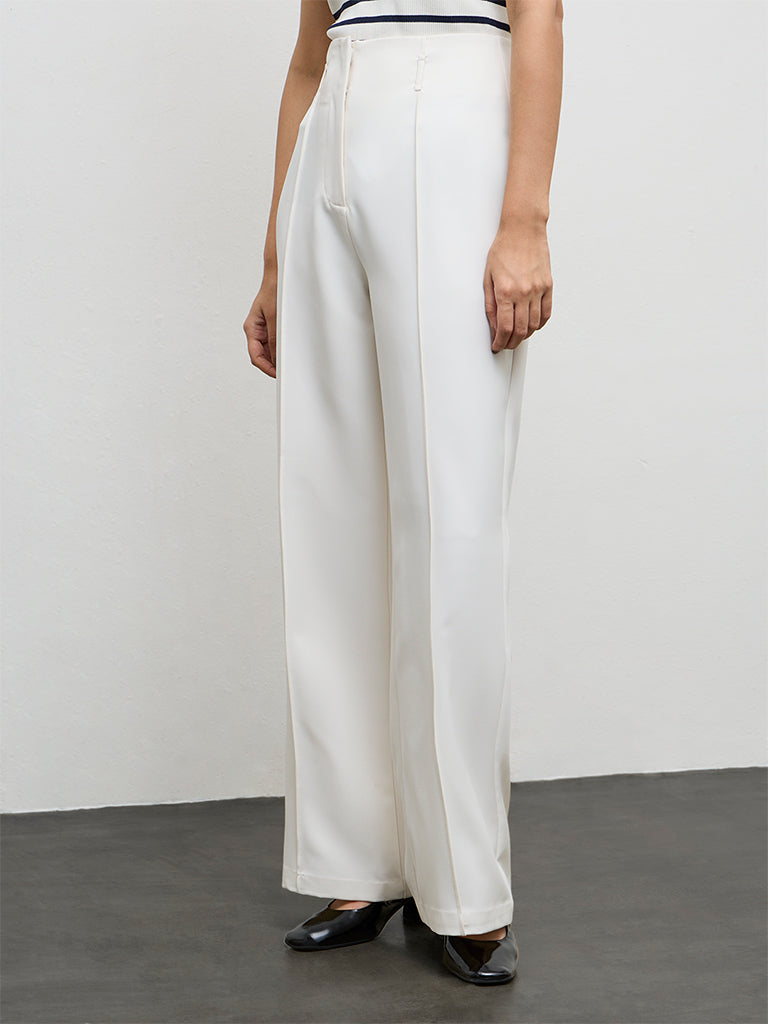 Wardrobe Ivory High-Rise Trousers with a Belt
