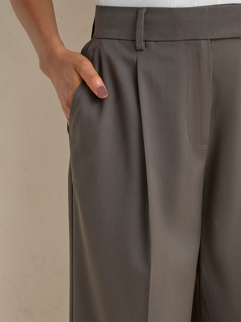 Wardrobe Grey Solid High-Rise Trousers