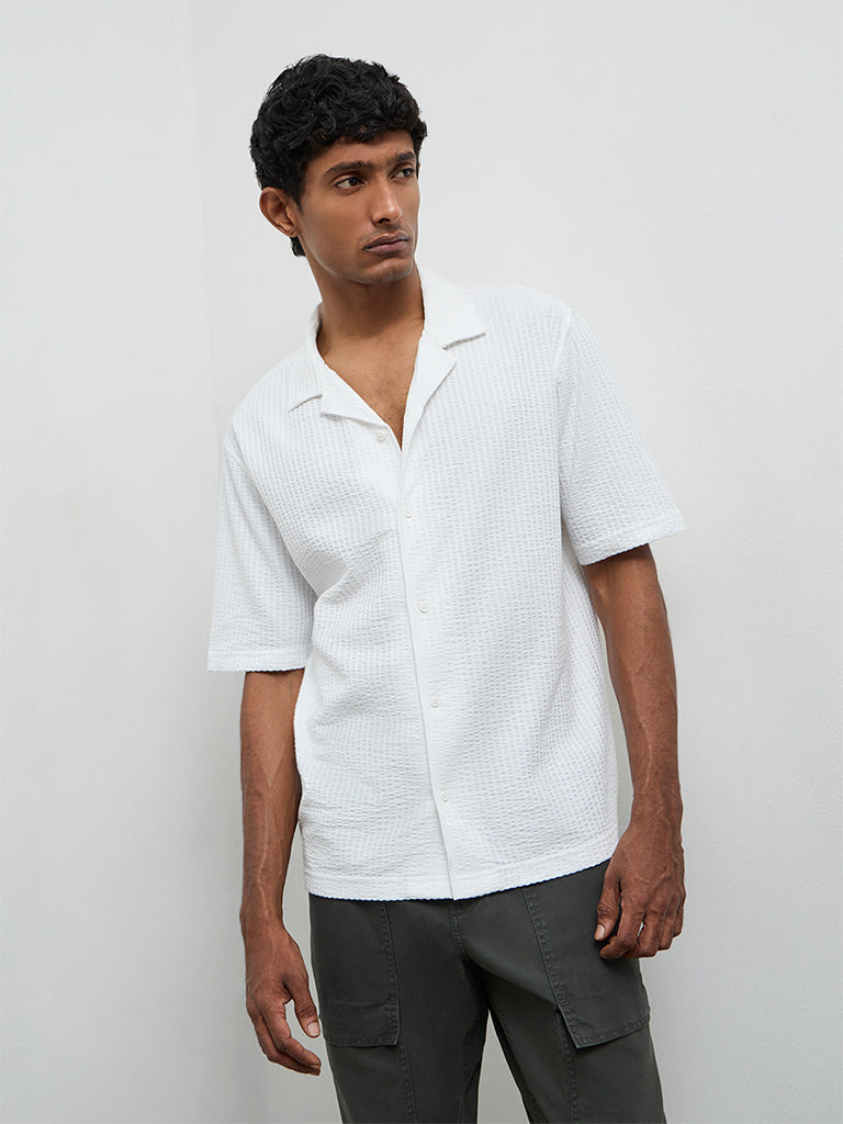 WES Casuals White Textured Relaxed Fit Cotton-Blend Shirt