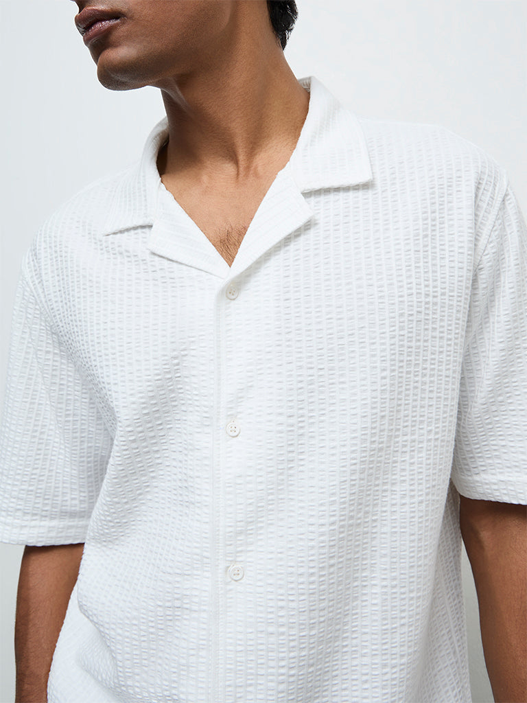 WES Casuals White Textured Relaxed Fit Cotton-Blend Shirt