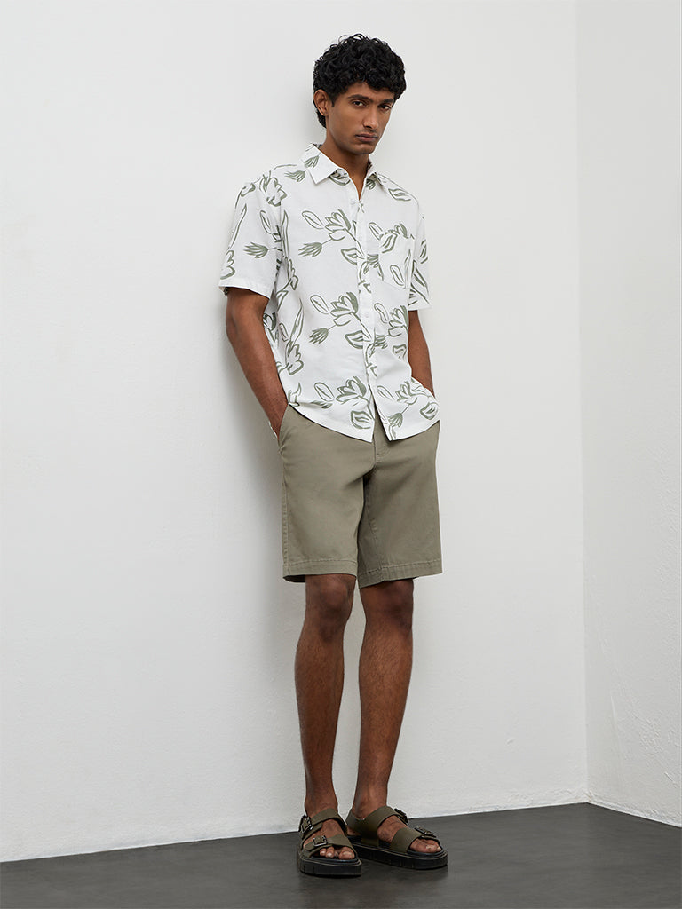 WES Casuals White Printed Relaxed-Fit Cotton-Blend Shirt