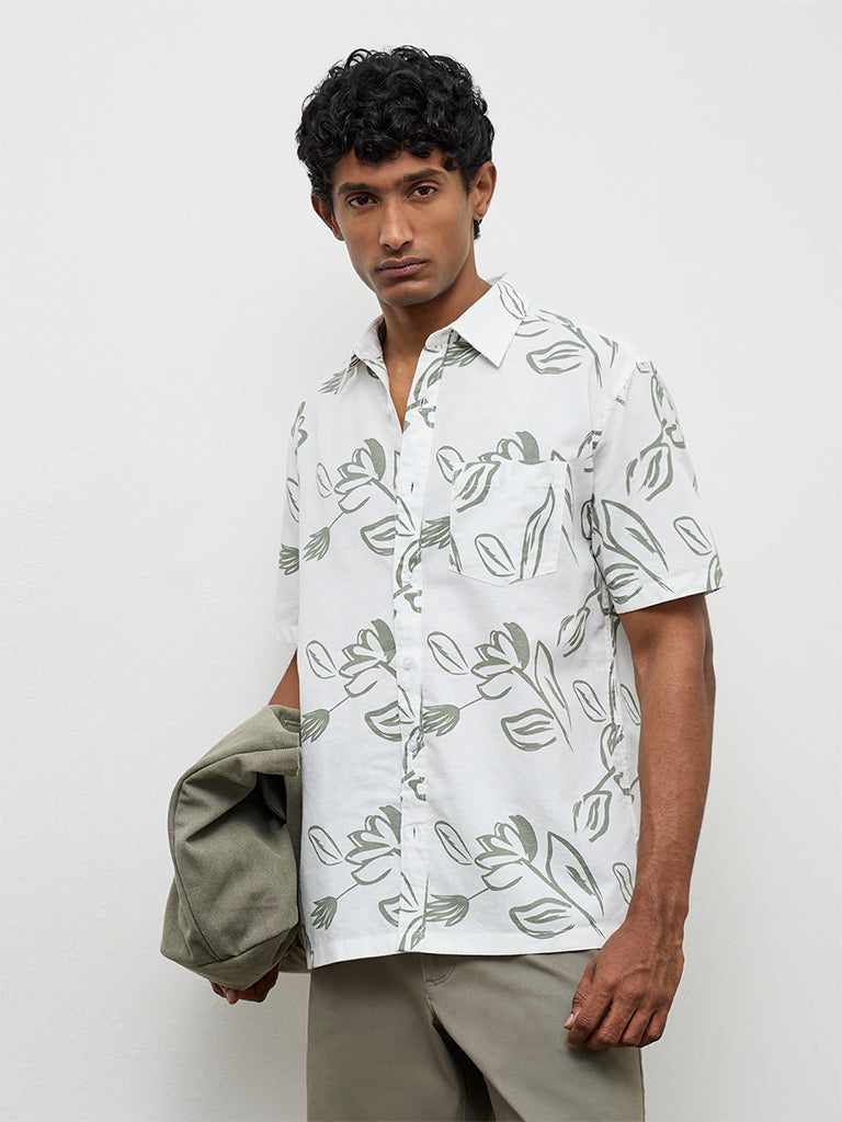 WES Casuals White Printed Relaxed-Fit Cotton-Blend Shirt