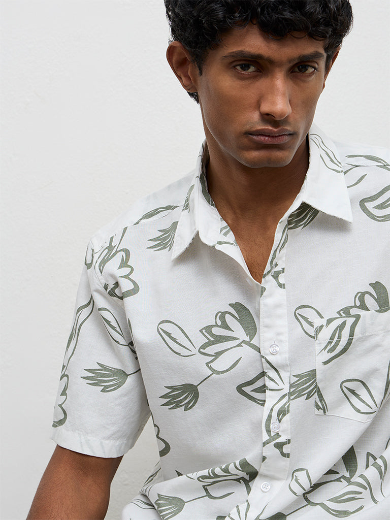 WES Casuals White Printed Relaxed-Fit Cotton-Blend Shirt
