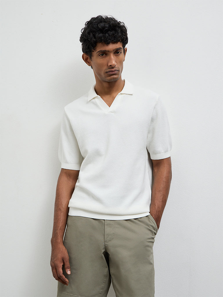 WES Casuals Off-White Solid Relaxed-Fit T-Shirt