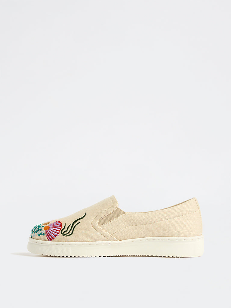 LUNA BLU Cream Embroidered Loafers
