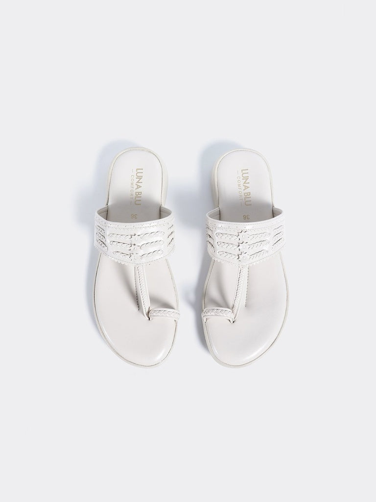 LUNA BLU Ivory Kolhapuri Sandals