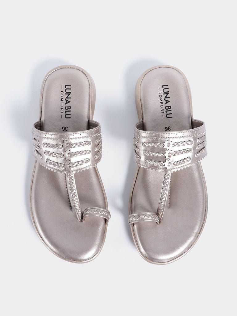 LUNA BLU Rose Gold Metallic Kolhapuri Sandals
