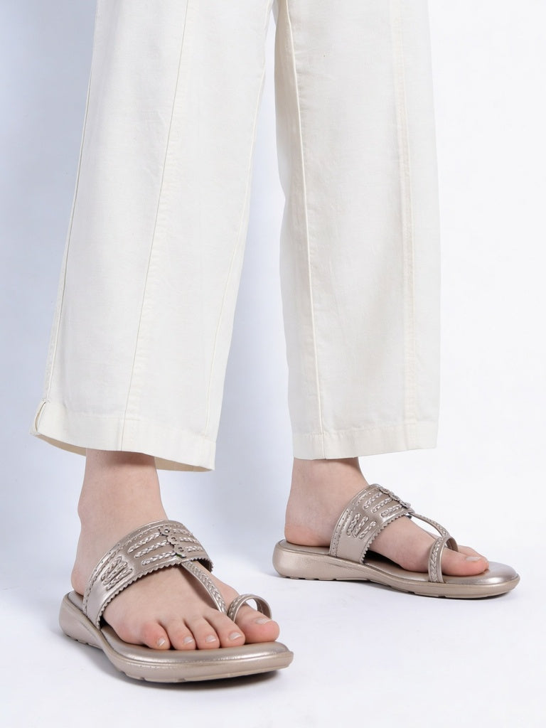 LUNA BLU Rose Gold Metallic Kolhapuri Sandals
