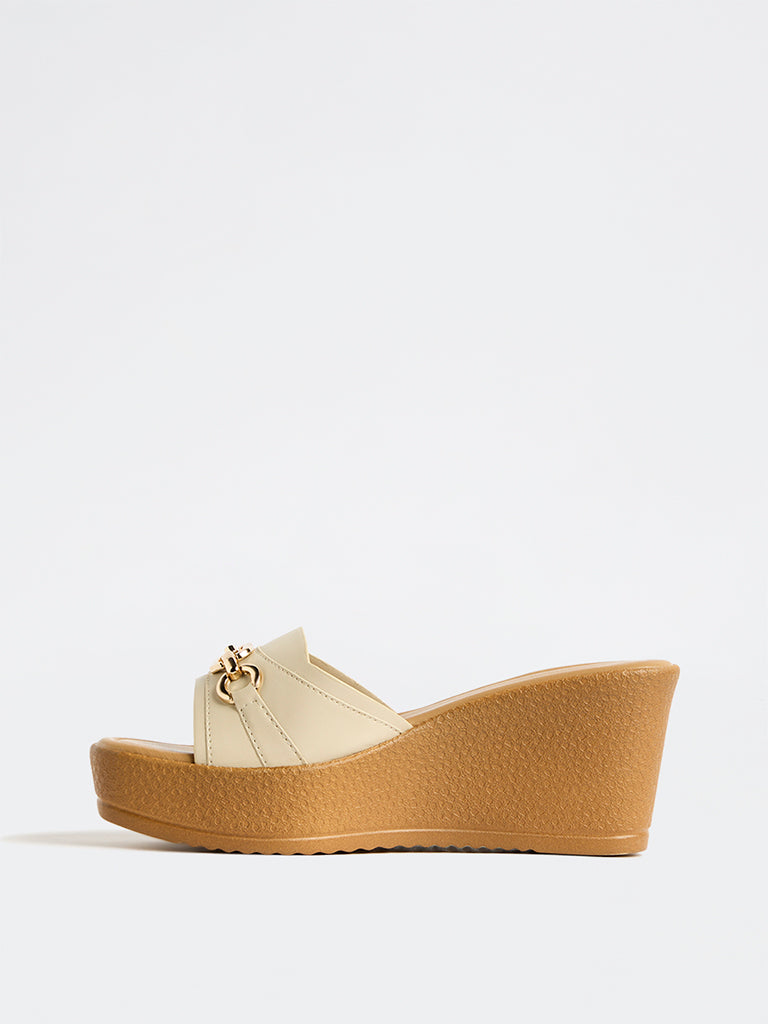 LUNA BLU Ivory Wedge Sandals