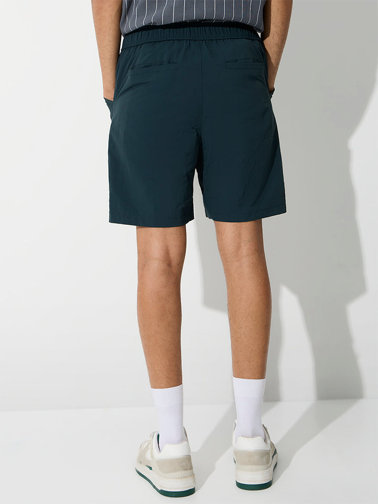 Nuoflexx Dark Green Relaxed-Fit Mid-Rise Shorts