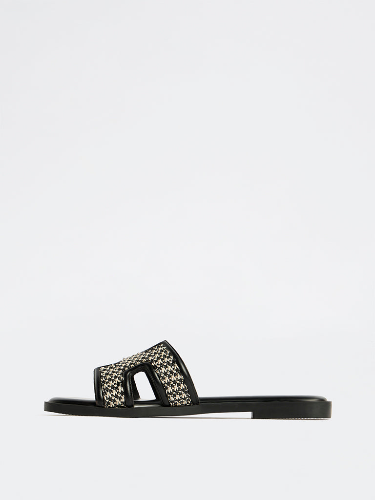 LUNA BLU Black Raffia Textured Slides