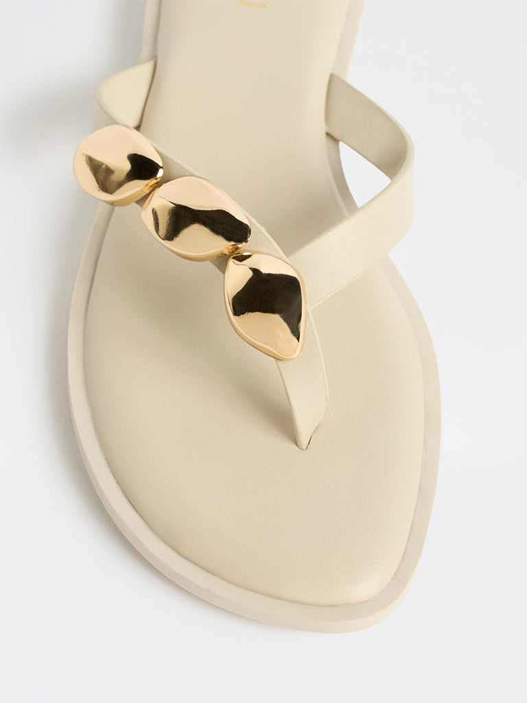 LUNA BLU Ivory Metal Detailed Sandals