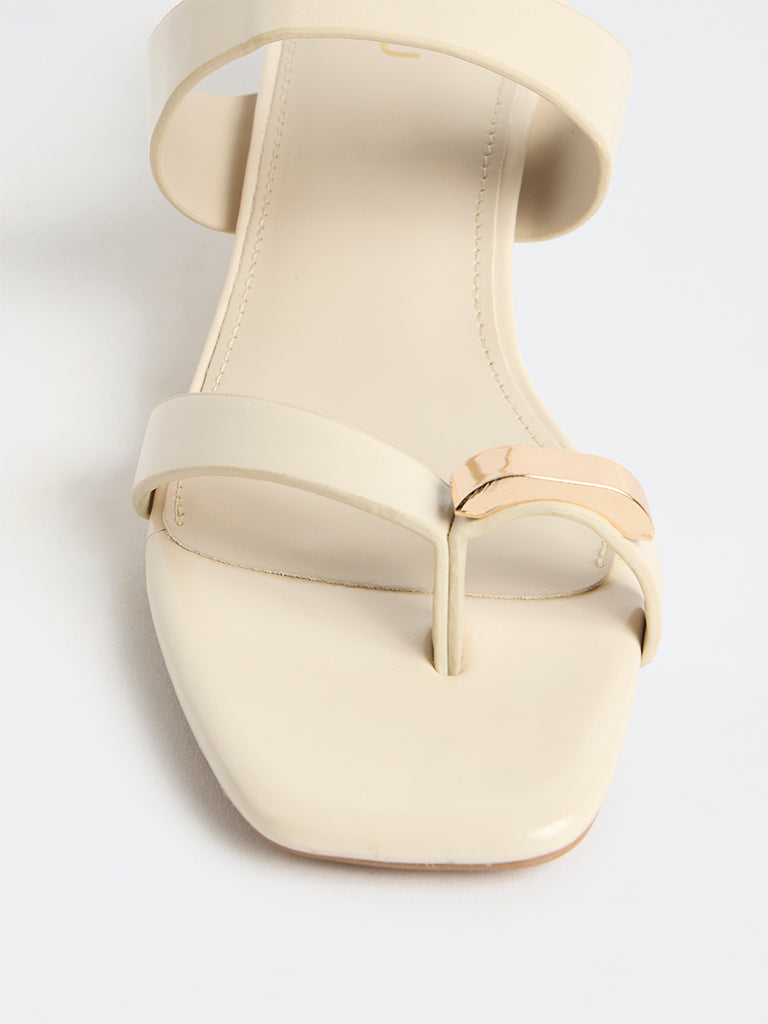 LUNA BLU Ivory Toe-Ring Detail Block-Heel Sandals
