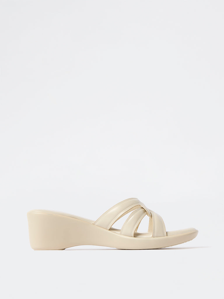 LUNA BLU Ivory Multi-Strap Comfort Sandals