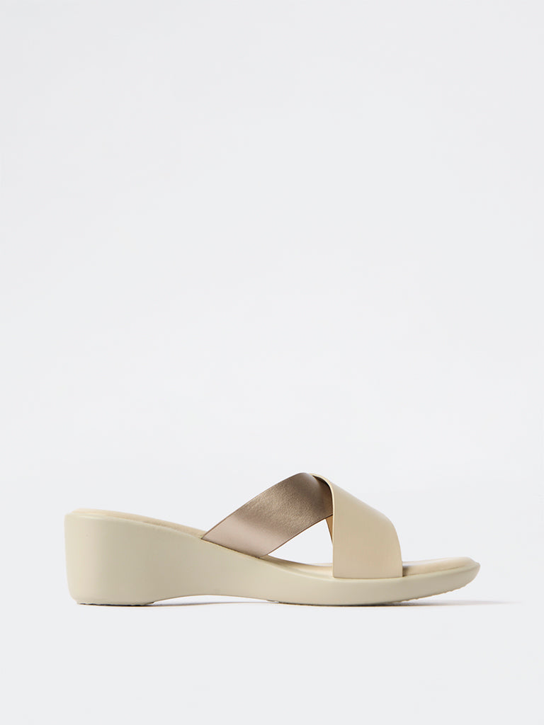 LUNA BLU Ivory Criss-Cross Strap Comfort Sandals