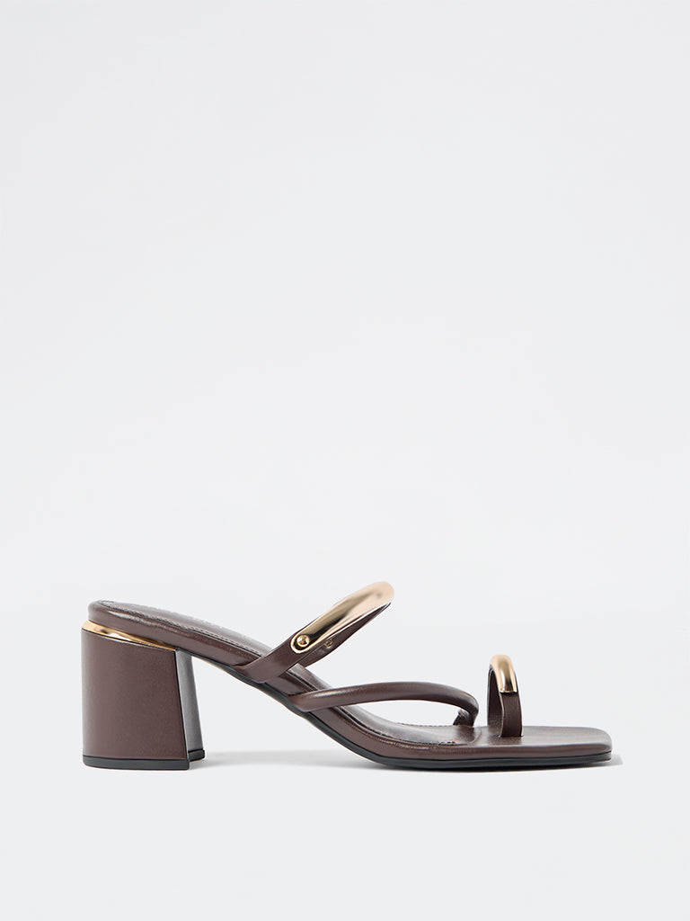 LUNA BLU Dark Brown Toe Ring Detail Block-Heel Sandals