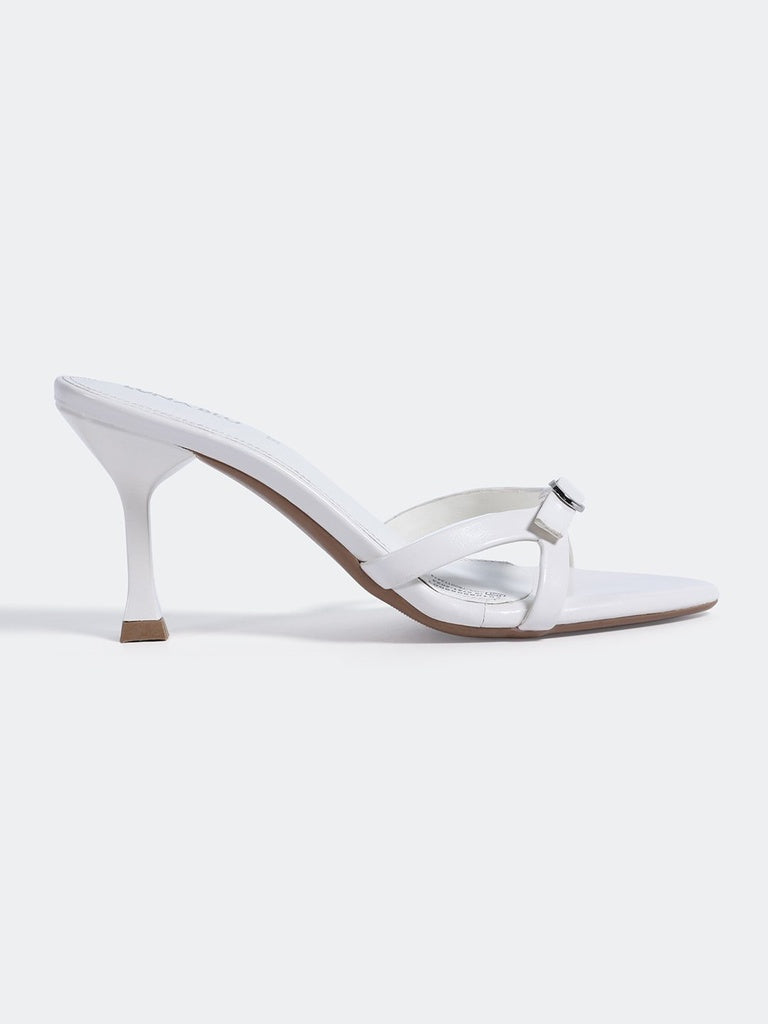 LUNA BLU White Buckle-Detailed Block Heel Sandals