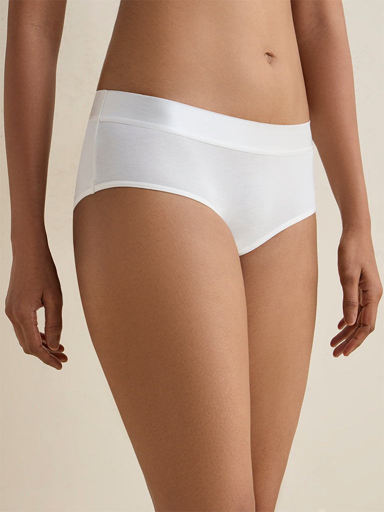 Wunderlove White Low-Rise Briefs