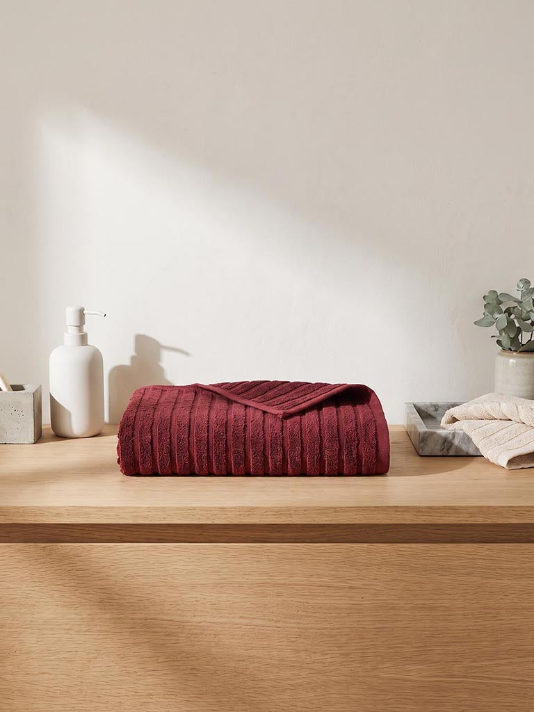 Westside Home Red Self-Striped Bath Towel
