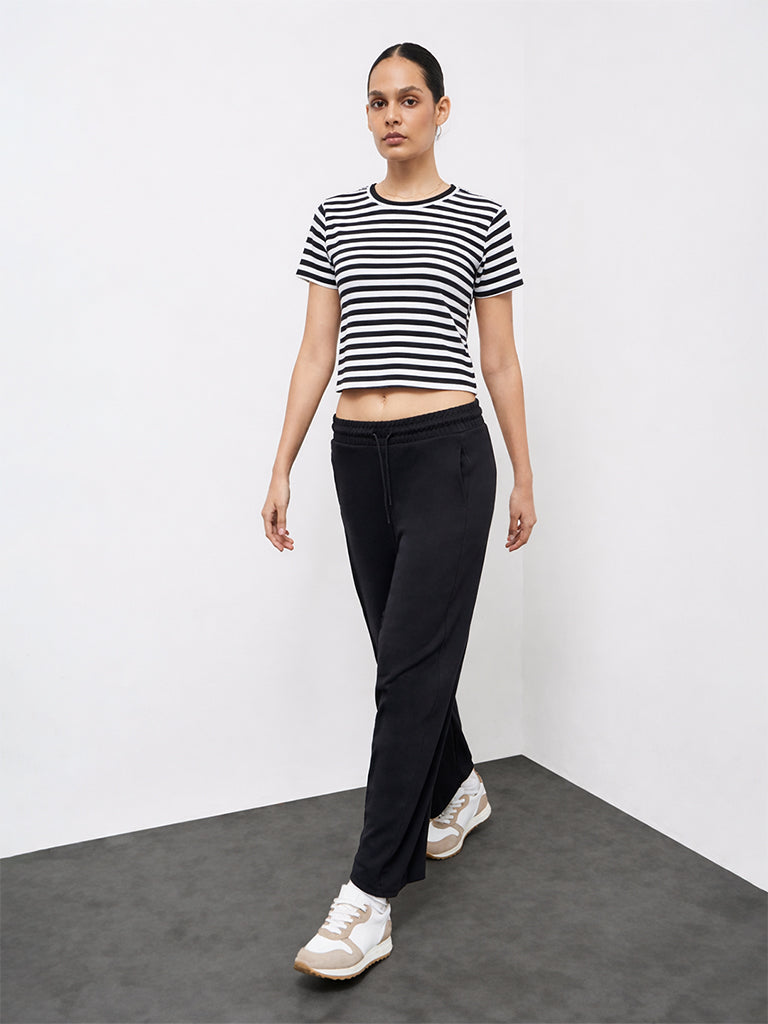 Nuoflexx Black Striped Cotton-Blend T-Shirt