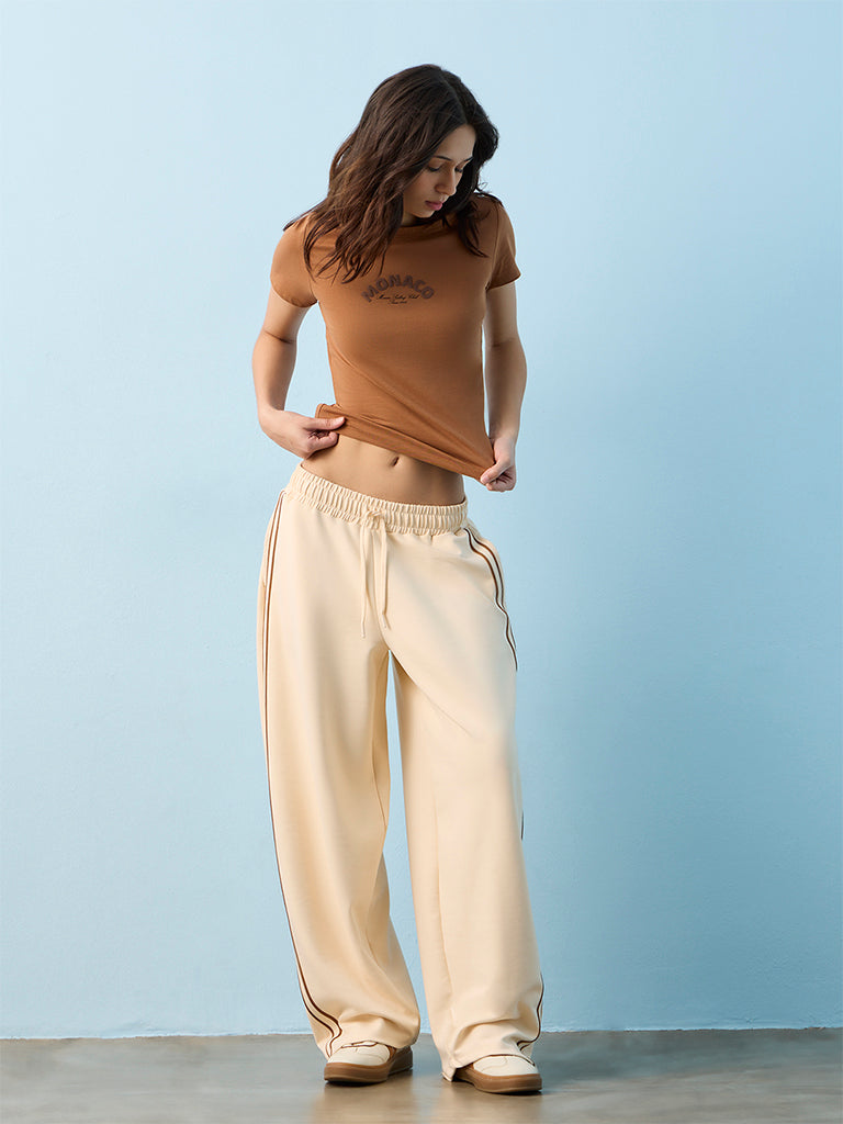 Nuoflexx Light Brown Text Embossed Cotton-Blend T-Shirt