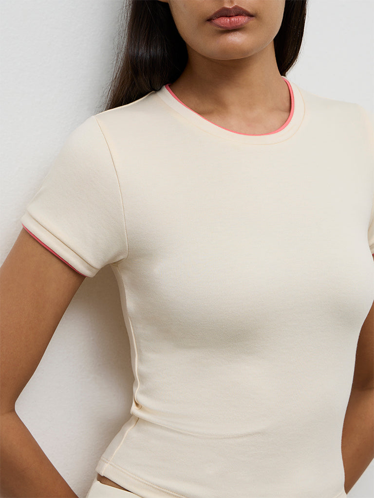 Nuoflexx Cream Solid T-Shirt