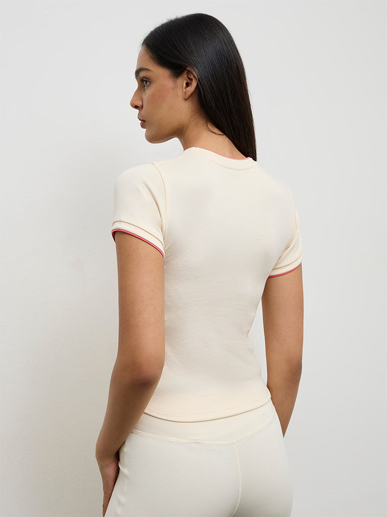 Nuoflexx Cream Solid T-Shirt