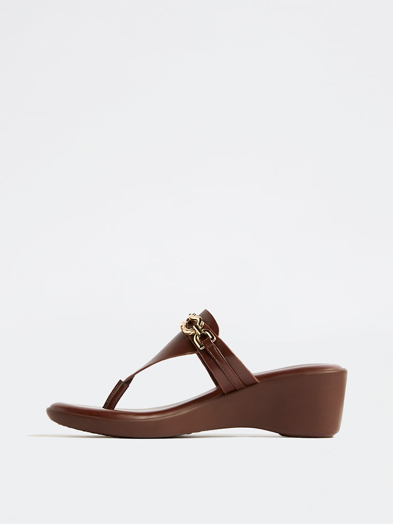 LUNA BLU Brown Thong-Strap Wedge-Heel Sandals
